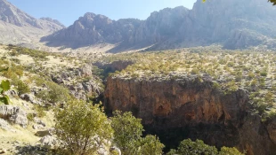 کوه پیمایی پیشکسوتان، اساتید و کارکنان آموزشکده ، استانداری و آموزش و پرورش در منطقه تنگ بزاز خانه کرمانشاه 7